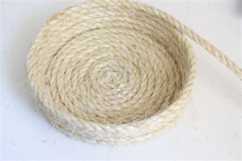 Sisal Rope Basket With Tassels Diy Rope Projects How To Make A Rope
