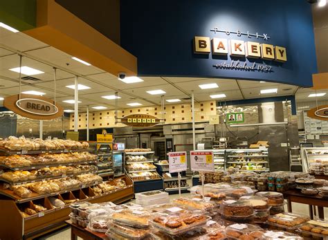 6 Best Grocery Chain Bakeries