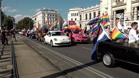 Hier finden sie einen überblick über alle meldungen und informationen zu den demonstrationen in wien. Corso statt Parade - News - W24