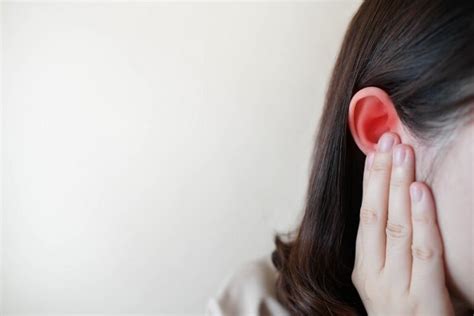 What To Do If An Object Is Stuck In Your Ear Autumn Oak Speech Voice