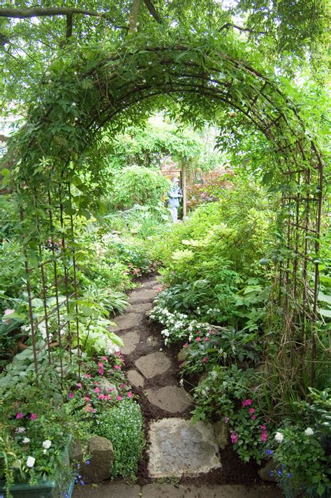 Arch And Path Beautiful Gardens Garden Arches Garden Archway