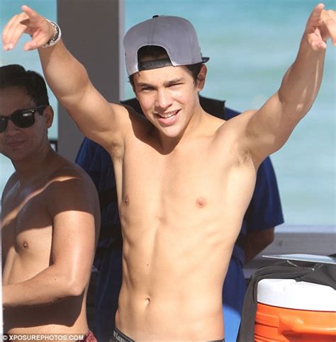 Austin Mahone Strips Off His T Shirt After Fans Spray Him With Silly String To Celebrate His