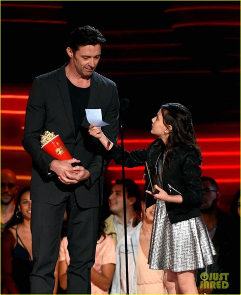 Hugh Jackman And Dafne Keen Win Best Duo Do Wolverine Growl At Mtv Awards 2017 Photo 3896281