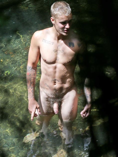 New Nude Bieber Pics