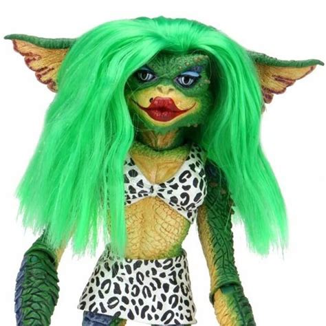 Gremlins 2 The New Batch Ultimate Greta 7 Inch Scale Action Figure