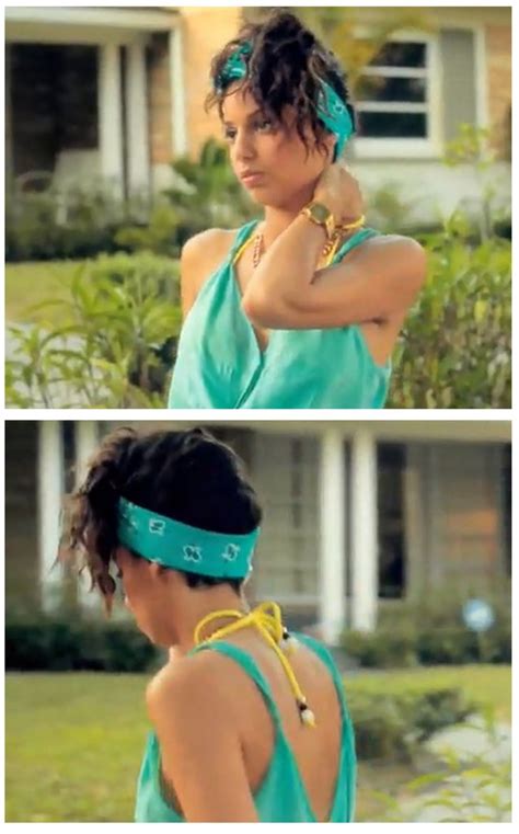 Le bandana crédit photo : Foulard bandana et cheveux bouclés : Une idée coiffure ...