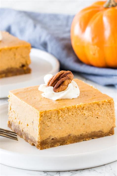 The cream cheese and butter also softens the strong pumpkin flavor. Easy Quick Pumpkin Pie With Cream Cheese / Cream Cheese Pumpkin Pie No Bake Option The Recipe ...