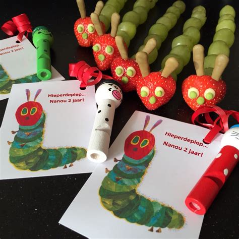 Mijn zoon is al tijden helemaal weg van het boek van rupsje nooitgenoeg. Gezonde traktatie rupsje nooitgenoeg met DIY kaartje en ...