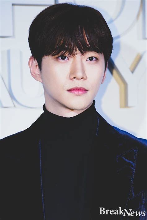 Lee jun ho, better known as jun ho, is a member of the korean boy band 2pm. 2PM Junho
