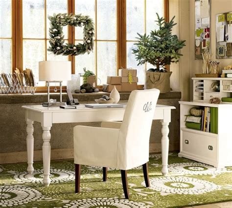 20 Beautiful Home Offices With Area Rugs
