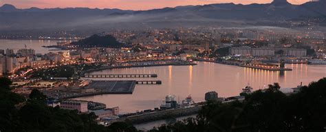 Ceuta, spanish exclave, military post, and free port on the coast of morocco, at the ceuta is an autonomous city administered by spain. El Príncipe como excusa para conocer Ceuta - ClickFerry Blog