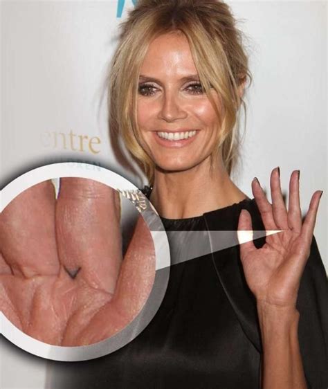 Model, tv personality and entrepreneur. Heidi Klum mit „V"-Tattoo am Finger | Teenager