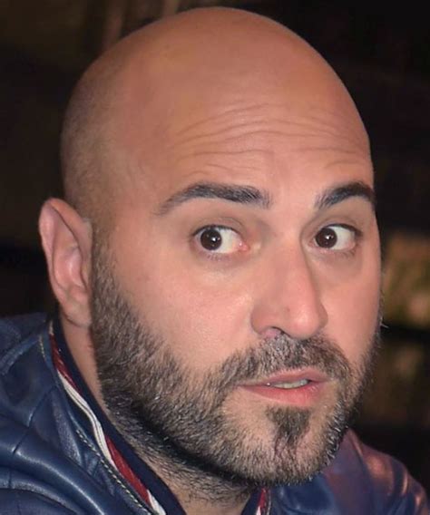 Breng ons een bezoekje op een van onze locaties. Biografia di Giuliano Sangiorgi