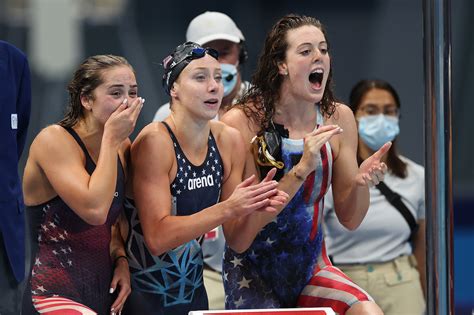 Usa Women S Swim Team Win Silver In 4x200 Relay At Tokyo Olympics