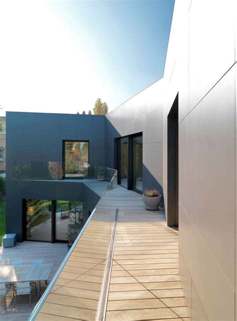 Contact undici sassuolo on messenger. Private House in Sassuolo by Enrico Iascone Architetti