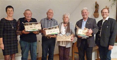 Vier Mitglieder Seit Jahren Im Schw Bischen Albverein Westerheim
