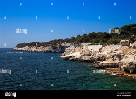 Menschen Baden An Der Felsenküste Calanque De Port Pin Provence