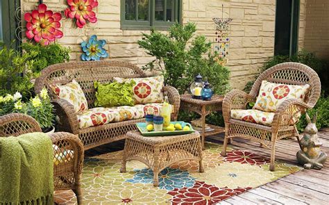 Wicker in Colors: Garden Decor Inspirations by Pier1 | Modern Outdoors