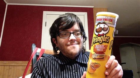 Review Pringles Kickin Chicken Taco Youtube