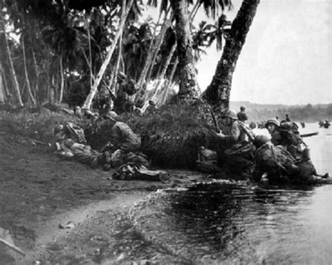 Us Marines Landing Solomon Islands South Pacific 8x10 Wwii Ww2 Photo
