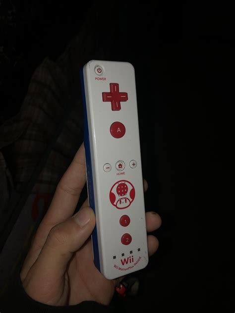 How to identify a wii remote plus controller. Toad wii remote with wii motion plus inside : poofesure