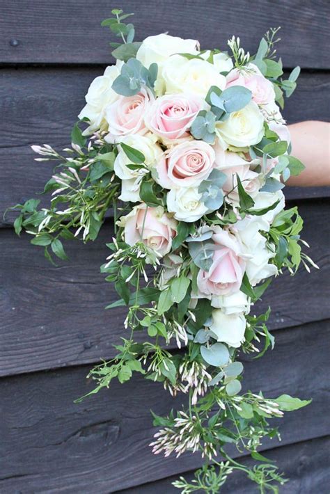 Roses, carnations, hydrangeas, peonies, greenery, orhids, lilies Popular Bridal Bouquet Shapes And Styles See more: http ...