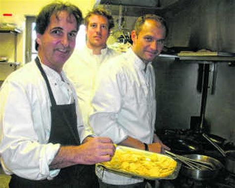 Tapas bar & restaurant · theme restaurant. Wout Bru te gast in restaurant Hof van Eden (Sint-Niklaas ...