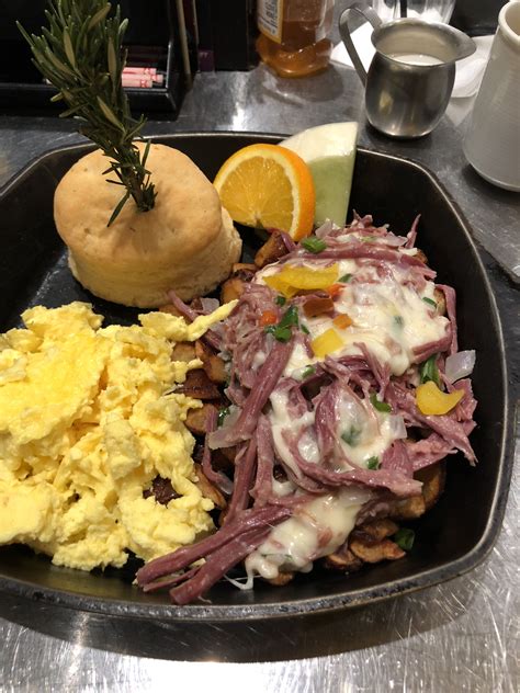 Hash House a Go-Go Breakfast in Vegas. 4/28/2018! | Vegas, Las vegas