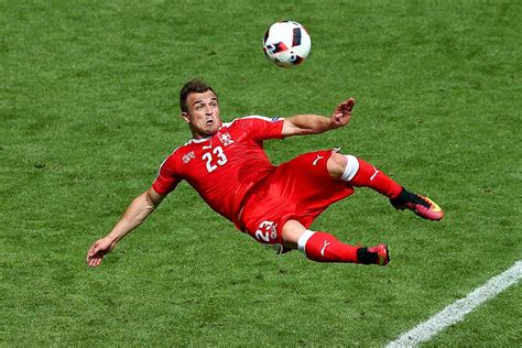 Xherdan shaqiri bayern münih ve daha sonra liverpool'a transfer oldu. Ftohet edhe Xherdan Shaqiri - Gazeta Express