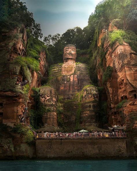 Giant Buddha Statue In Leshan China Leshan Giant Buddha World
