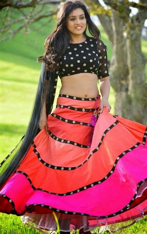 Mishti Chakraborty Latest Hot Navel And Thigh Wallpapers Salman Khan