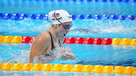Emma Weyant 2020 Tokyo Olympics Virginia Swimmer Emma Weyant In 400im Finals Streaking The