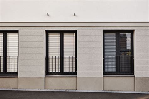 Sichtschutz sowohl jalousie als auch faltstore bewahren vor unerwünschten blicken. Fenster Koch | Sonnenschutz