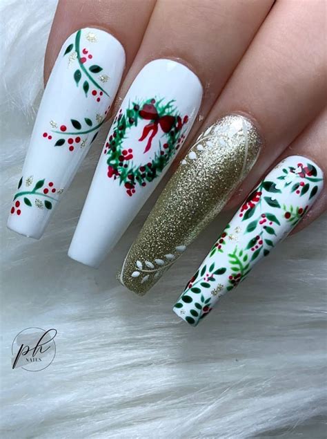Pretty Festive Nail Colours And Designs 2020 Christmas Wreath Nails
