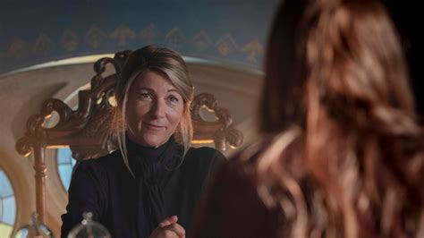 Rosalind is played by lesley sharp in fate: Fate The Winx Saga: Las teorías que aseguran a Farah ...