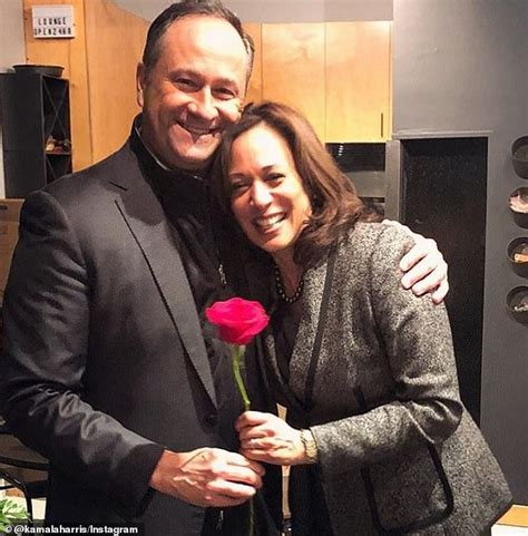 Douglas craig emhoff (born october 13, 1964) is an american lawyer who is the current second gentleman of the united states. Kamala Harris's Husband Douglas Emhoff - All The Hot Goss!