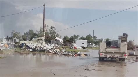 3 Killed Dozens Hurt After Tornado Rips Through Texas Town Of Perryton