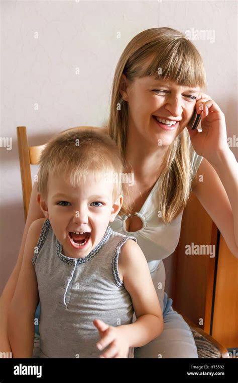 Mother Shout At Phone Hi Res Stock Photography And Images Alamy