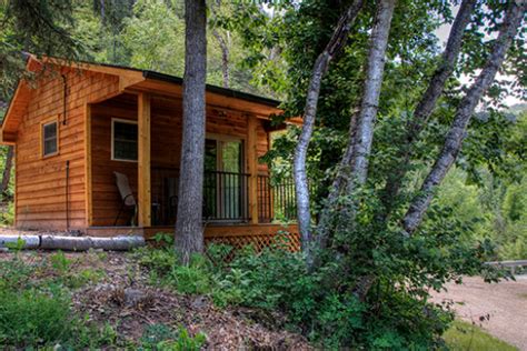 Conveniently located in hill city, south dakota, the black hills cabins & motel at quail's crossing is the perfect headquarters for your black hills vacation. Black Hills, South Dakota Cabin Rentals & Getaways - All ...