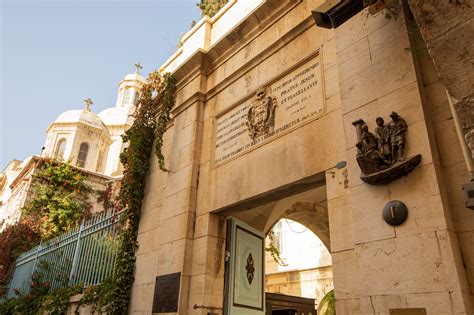 Via Dolorosa And The Stations Of The Cross Walking Tour
