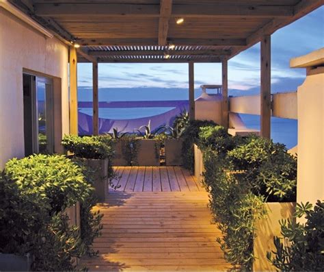 Plano de casa con terreno de 6 mts de frente x 20 de fondo. Arquitectura paisajista: Una terraza sobre La Mansa ...