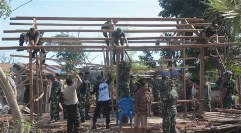 Rudi simangunsong mengkhawatirkan penyebaran hoax atau berita bohong yang makin tak terkendali di jagat maya. Dandim 1604/Kupang Minta Satgas Gabungan Terus Bekerja ...