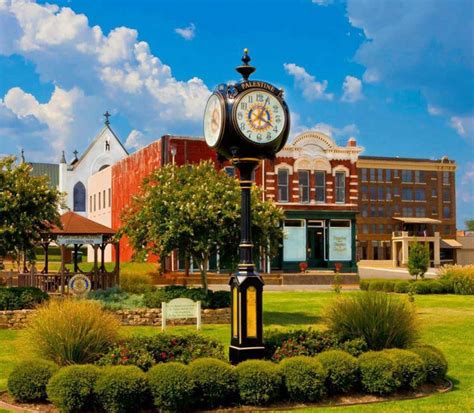 Palestine has a population of 5,051,953 as of february 2020, ranked 121st in the world. Palestine, Texas - IMHOTEP
