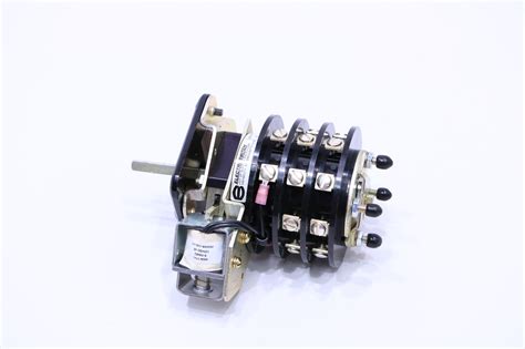 Для просмотра онлайн кликните на видео ⤵. ELECTROSWITCH 7802D LOCK OUT RELAY SWITCH | eBay