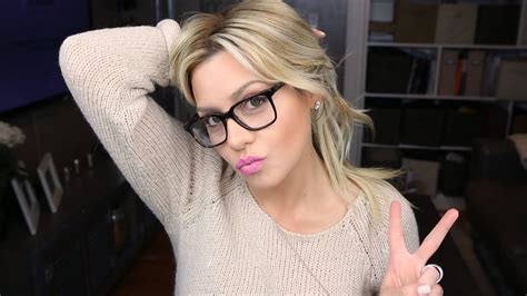 Tips On How To Do Cute Makeup When You Wear Glasses Youtube