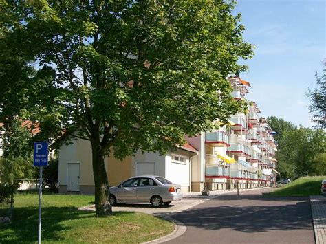 Schöne wohnung, alle infrastruktur 100.350 meter, neue renovierte zimmer(tapete, teppich, flur. Wohnung Fr.-Wolf-Ring 29 / 04600 Altenburg ...
