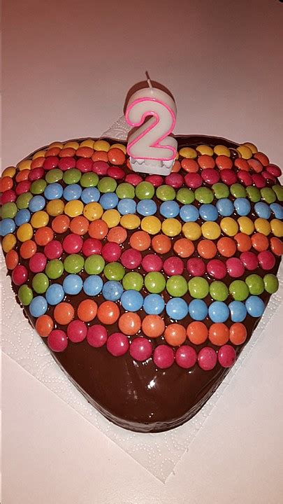 Check spelling or type a new query. Smarties - Kuchen (Rezept mit Bild) von letta22 | Chefkoch.de