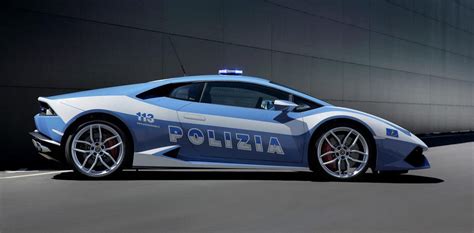 Lamborghini Huracan Police Car Presented to The Carabinieri