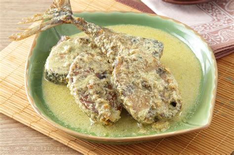 Selain ekonomis, ikan tongkol juga kaya akan protein loh. Resep Gulai Tongkol | Resep Masakan Indonesia