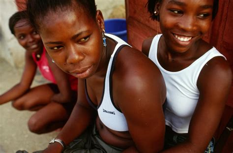 Women From Angola Luanda